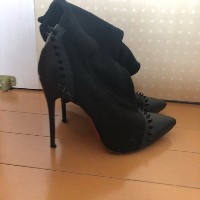 Christian Louboutin(クリスチャンルブタン)のルブタン ブーティ レディースの靴/シューズ(ブーティ)の商品写真