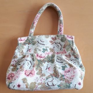 タオルサロン カラカラ バッグの通販 by クマバチ's shop|ラクマ