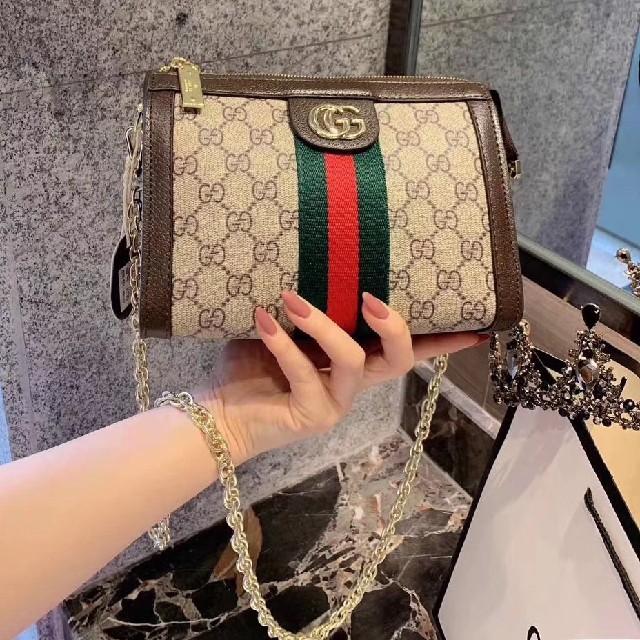 ブランド バッグ レプリカ - Gucci - グッチ  チェーンショルダーバッグの通販 by ミー's shop｜グッチならラクマ