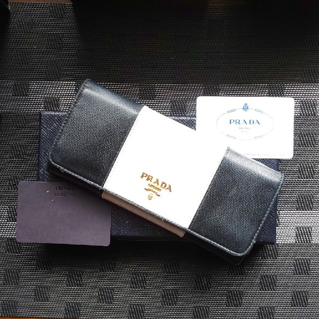 PRADA(プラダ)のやま様専用。プラダ長財布 レディースのファッション小物(財布)の商品写真