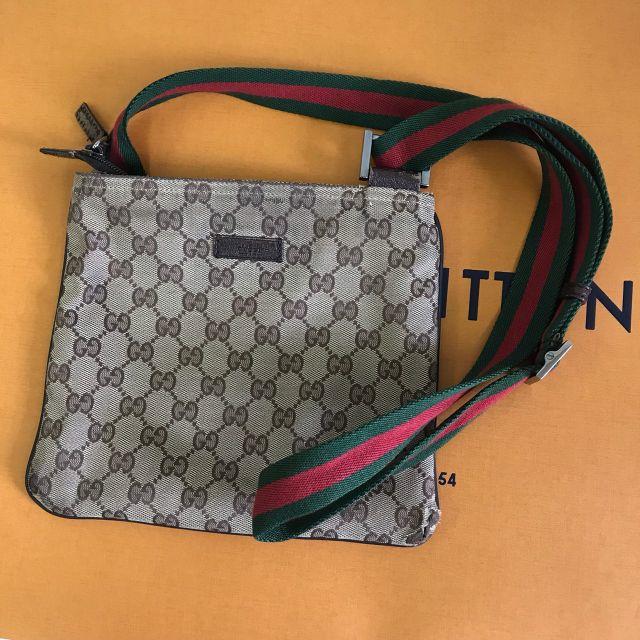 Gucci スーパーコピー メンズ 40代 Gucci グッチ ショルダー