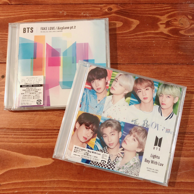 防弾少年団(BTS)(ボウダンショウネンダン)のBTS FC限定版 Lights Boy With Luv  エンタメ/ホビーのCD(K-POP/アジア)の商品写真