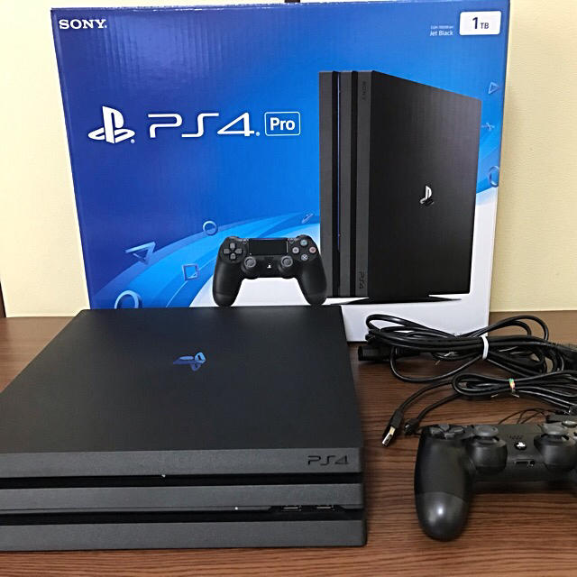 PlayStation®4 Pro ブラック 1TB CUH-7000