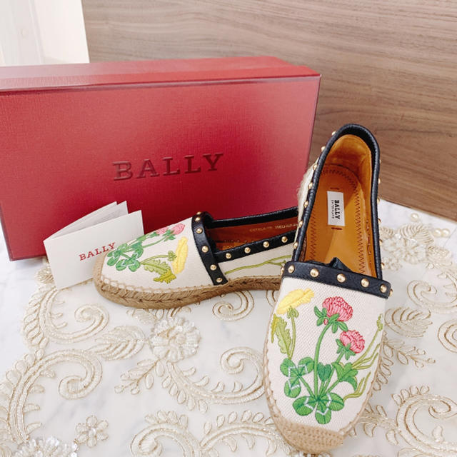 BALLY 未使用 エスパドリーユ スタッズ×刺繍 スリッポン 珍しい 49.0%割引 www.starluxiluminacao.com.br