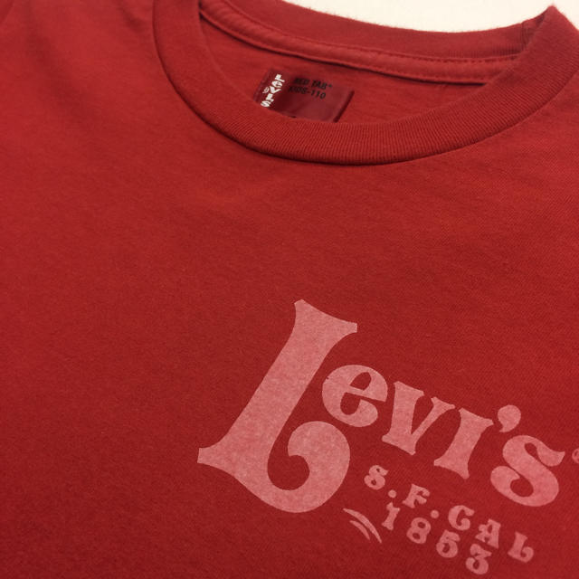 Levi's(リーバイス)のリーバイス 100cm半袖Tシャツ キッズ/ベビー/マタニティのキッズ服男の子用(90cm~)(Tシャツ/カットソー)の商品写真