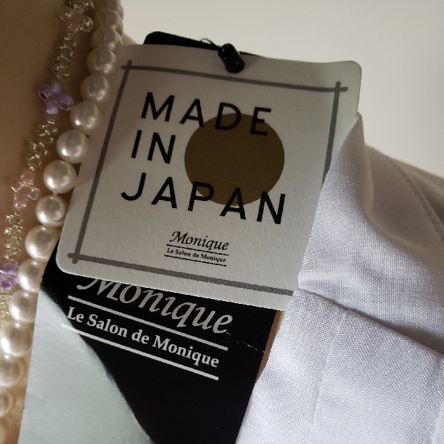 madeインJapan ️新品タグつき ️白シャツの通販 by ️｜ラクマ
