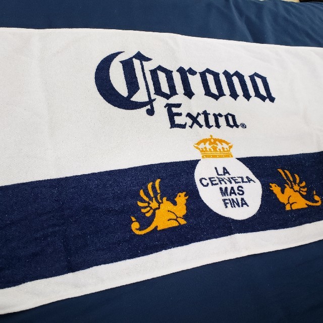 コロナビール　Corona extra 　スポーツタオル エンタメ/ホビーのコレクション(ノベルティグッズ)の商品写真