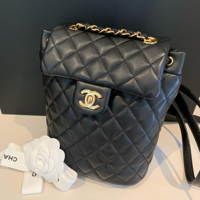 CHANEL - 極美品 シャネル バックパックの通販 by ままりん's shop｜シャネルならラクマ