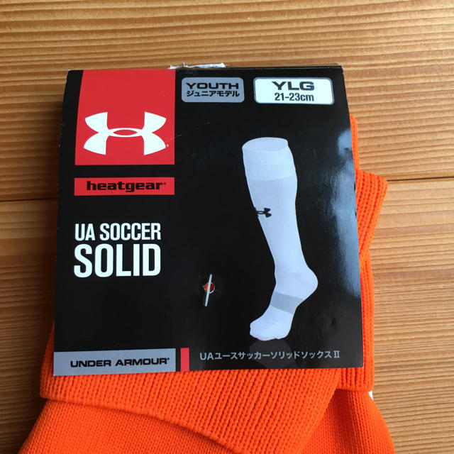 UNDER ARMOUR(アンダーアーマー)のアンダーアーマー＊サッカーソックス＊YLG21〜23㎝ キッズ/ベビー/マタニティのこども用ファッション小物(靴下/タイツ)の商品写真