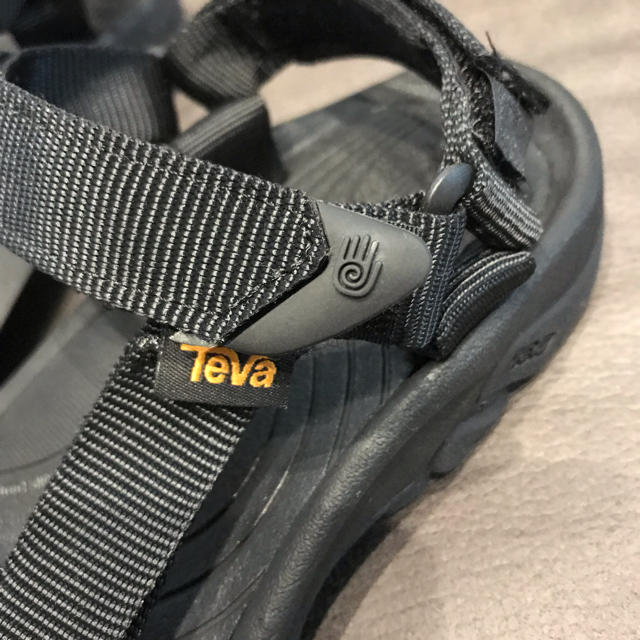 Teva(テバ)の新品タグ付 TEVA ハリケーン4 xlt2 スポーツサンダル ブラック 黒 レディースの靴/シューズ(サンダル)の商品写真