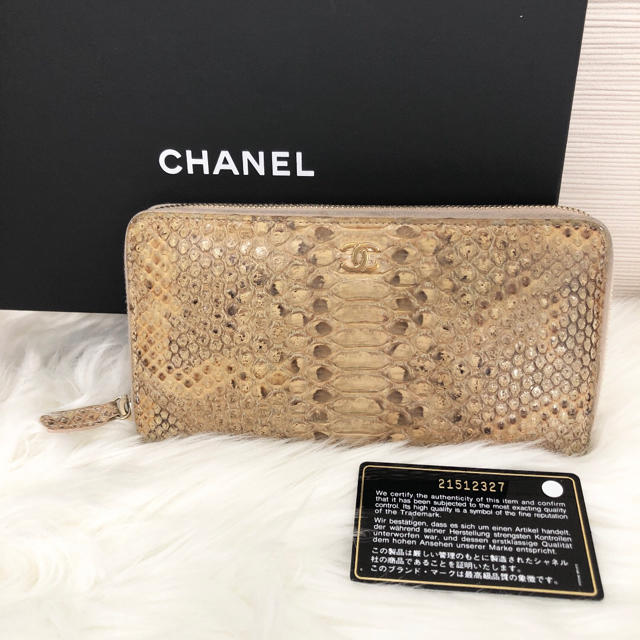 CHANEL - 希少☆レア物★CHANELシャネルパイソンラウンドジップ☆の通販 by BrastOne｜シャネルならラクマ