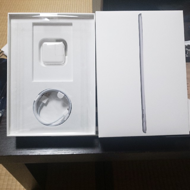 iPad 32GB SIMフリー 美品 - タブレット
