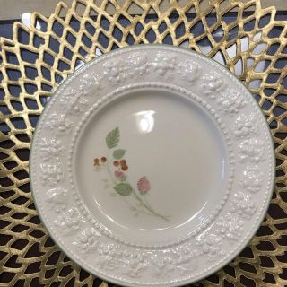 ウェッジウッド(WEDGWOOD)のウエッジウッド フェスティビティ ラズベリー4枚(食器)