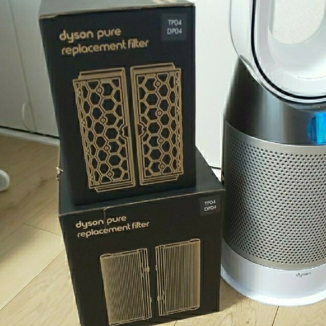 Dyson(ダイソン)のりんごぺっぺ様専用✨ダイソン☆Purehot+cool☆替えﾌｨﾙﾀｰ付✨ スマホ/家電/カメラの冷暖房/空調(ファンヒーター)の商品写真