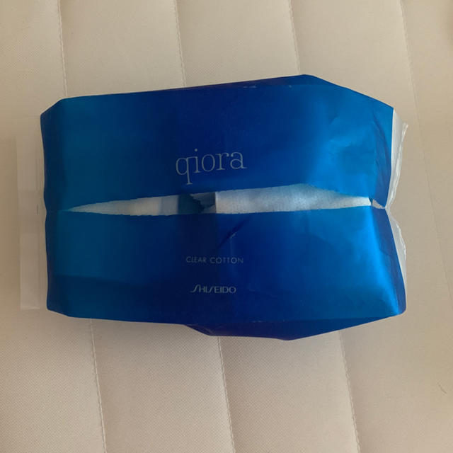 qiora(キオラ)の《開封済み》qioraコットン ６０枚 コスメ/美容のスキンケア/基礎化粧品(その他)の商品写真