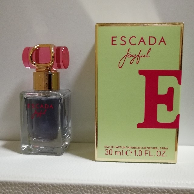 ESCADA - エスカーダ ジョイフル オードパルファム 30ml 香水 コスメ パフュームの通販 by 花's shop｜エスカーダならラクマ