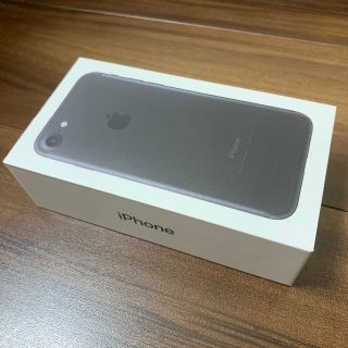 エヌティティドコモ(NTTdocomo)の【ニ階卜シ子様専】iPhone7 32GB 3台 simフリー解除済 判定〇(スマートフォン本体)