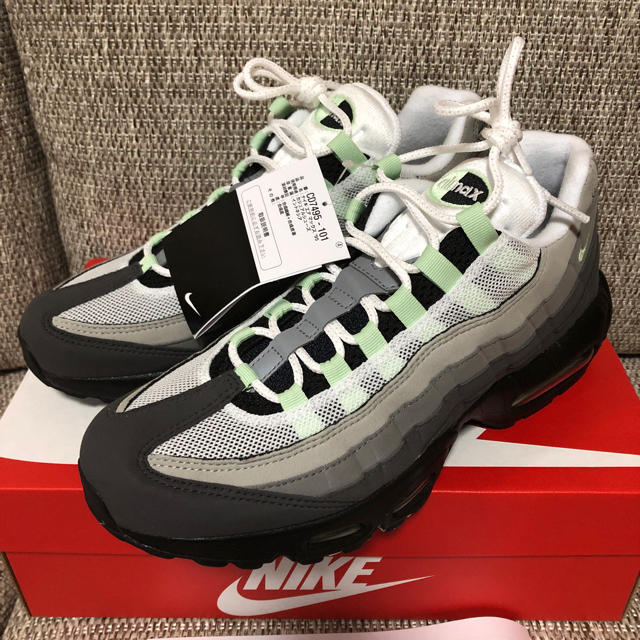 NIKE(ナイキ)のNIEK AIR MAX95 FRESH MINT メンズの靴/シューズ(スニーカー)の商品写真