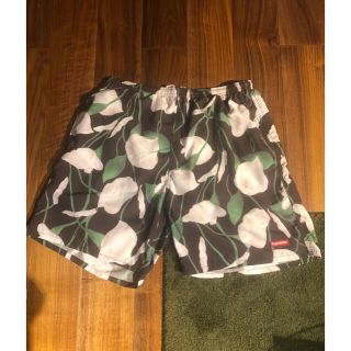 シュプリーム(Supreme)のsupreme 18SS lily nylon water short 黒M(ショートパンツ)