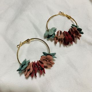 トゥデイフル(TODAYFUL)のフラワーフープピアス ☆(ピアス)