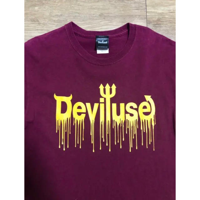 Deviluse(デビルユース)のdeviluse デビルユース ロゴTシャツ ワインレッド メンズのトップス(Tシャツ/カットソー(半袖/袖なし))の商品写真