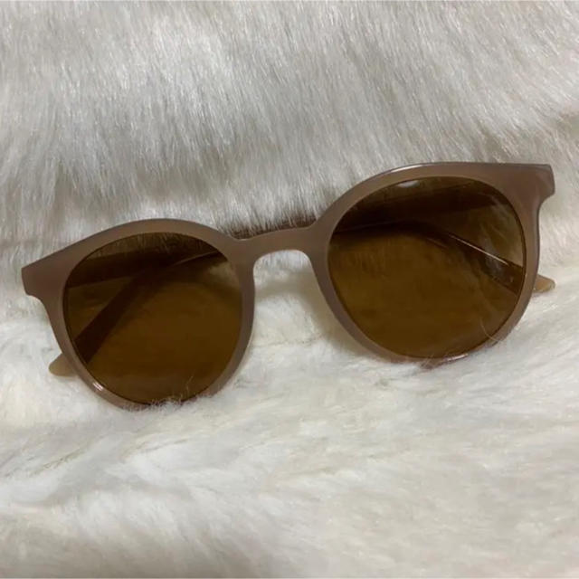 Ameri VINTAGE(アメリヴィンテージ)のROUND COLOR SUNGLASSES レディースのファッション小物(サングラス/メガネ)の商品写真