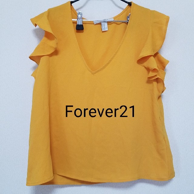 FOREVER 21(フォーエバートゥエンティーワン)のForever21 レディースのトップス(シャツ/ブラウス(半袖/袖なし))の商品写真