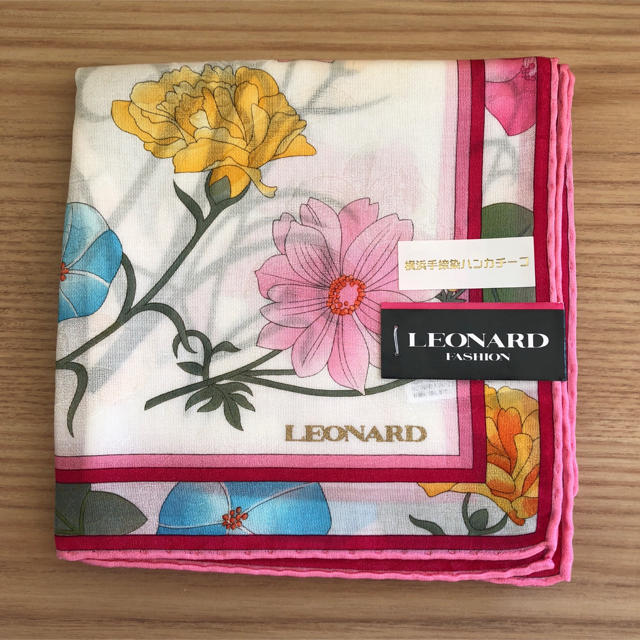 LEONARD - LEONARD レオナール シルク大判ハンカチの通販 by madeleine's shop｜レオナールならラクマ