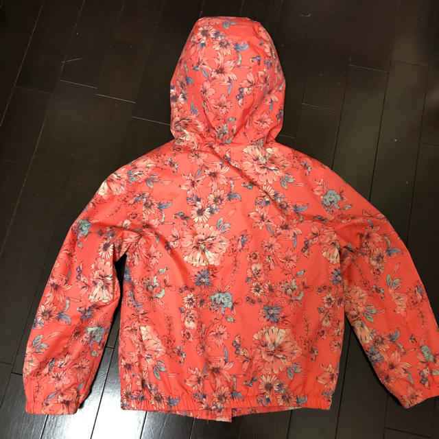 GAP Kids(ギャップキッズ)のGAP kidsウインドブレーカー  キッズ/ベビー/マタニティのキッズ服女の子用(90cm~)(ジャケット/上着)の商品写真