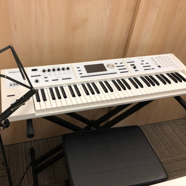 Roland(ローランド)の超美品 Roland FA-06 フルセット 楽器の鍵盤楽器(キーボード/シンセサイザー)の商品写真