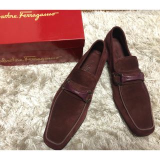 サルヴァトーレフェラガモ(Salvatore Ferragamo)のフェラガモ STUDIO スウェードローファー 新品未使用 レア⑤(ドレス/ビジネス)