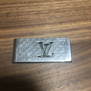 ルイヴィトン(LOUIS VUITTON)のVUITTON マネークリップ(マネークリップ)