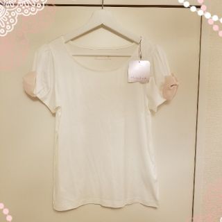 アナトリエ(anatelier)の新品タグ付き　アナトリエ　袖リボン🎀　Tシャツ(Tシャツ(半袖/袖なし))