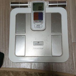 オムロン(OMRON)のOMRON 体重体組成計 カラダスキャン HBF-362 手軽に計測！(体重計)