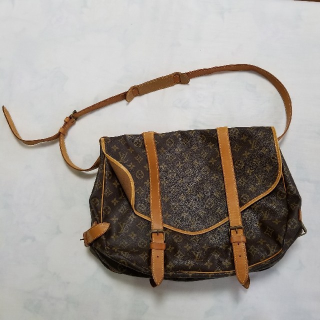 LOUIS VUITTON - ルイヴィトン ショルダーバッグ ソミュール43の通販 by 断捨離中！値下げ可です🤘🏿｜ルイヴィトンならラクマ