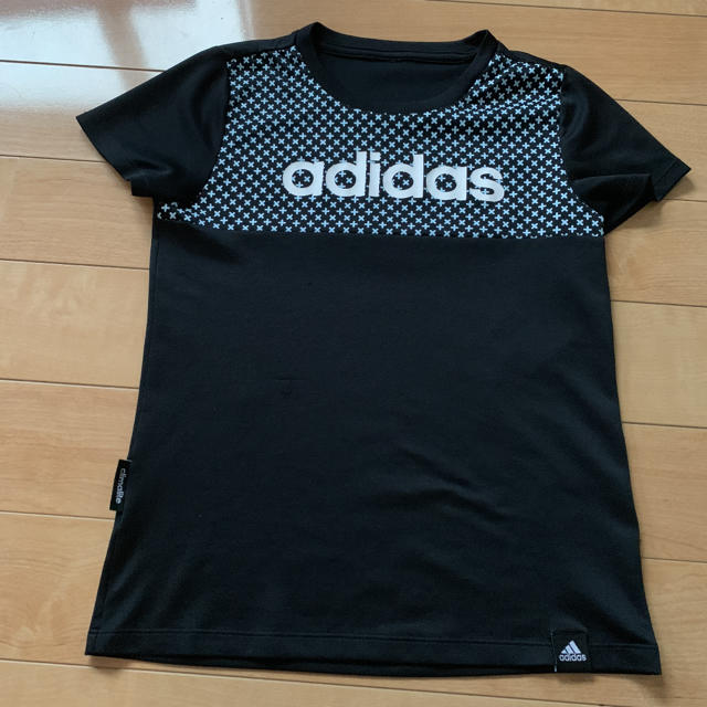 adidas(アディダス)のアディダス Tシャツ ブラック キッズ/ベビー/マタニティのキッズ服女の子用(90cm~)(Tシャツ/カットソー)の商品写真