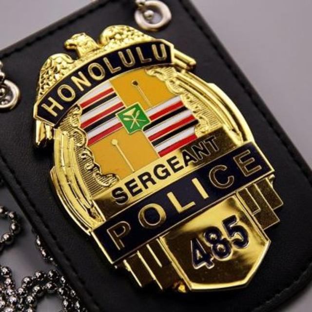 実物 NYPDニューヨーク市警 小高い ポリスバッジ Sergeant 実物 NYPDニューヨーク市警 小高い ポリスバッジ Sergeant