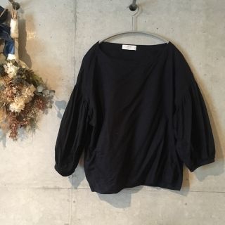 ユニクロ(UNIQLO)のUNIQLO ユニクロ ブラウス ネイビー パフスリーブ リネン(シャツ/ブラウス(長袖/七分))