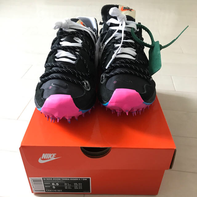 NIKE Off-White ZOOM TERRA KIGER5 23.5cm