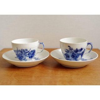 ロイヤルコペンハーゲン(ROYAL COPENHAGEN)のロイヤルコペンハーゲン 2客 ブルーフラワー カーブ カップ＆ソーサー(食器)