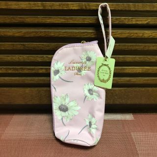 ラデュレ(LADUREE)のあいこ様。専用です。ラデュレペットボトルカバー(弁当用品)