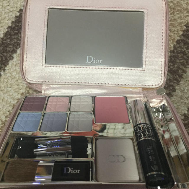 Dior(ディオール)のＤiorメイクパレット コスメ/美容のキット/セット(コフレ/メイクアップセット)の商品写真