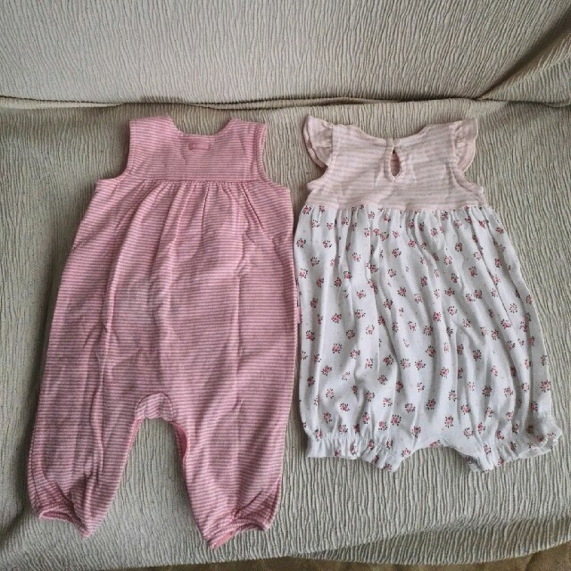 babyGAP(ベビーギャップ)のロンパース （50と60cm） キッズ/ベビー/マタニティのベビー服(~85cm)(カバーオール)の商品写真