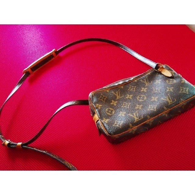 LOUIS VUITTON(ルイヴィトン)のuna様専用LOUIS VUlTTON☆ショルダーバッグ/モノグラム レディースのバッグ(ショルダーバッグ)の商品写真