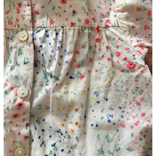 ZARA KIDS(ザラキッズ)のザラベビー  74  花柄 ブラウス キッズ/ベビー/マタニティのベビー服(~85cm)(シャツ/カットソー)の商品写真