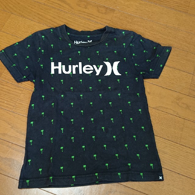 Hurley(ハーレー)のHurley tシャツ 120 キッズ 今年 キッズ/ベビー/マタニティのキッズ服男の子用(90cm~)(Tシャツ/カットソー)の商品写真