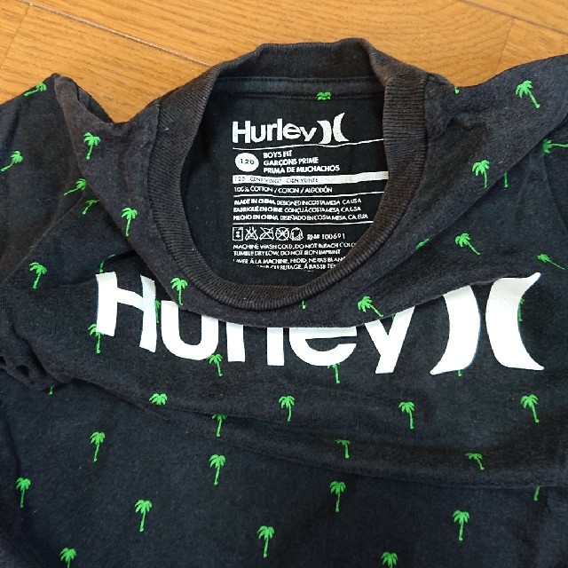 Hurley(ハーレー)のHurley tシャツ 120 キッズ 今年 キッズ/ベビー/マタニティのキッズ服男の子用(90cm~)(Tシャツ/カットソー)の商品写真