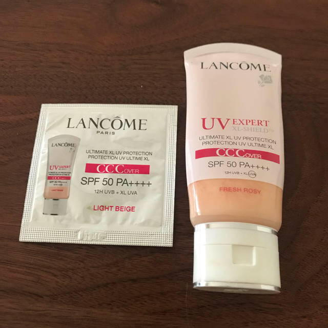 LANCOME(ランコム)のランコムUVエクスペール02フレッシュローズ コスメ/美容のベースメイク/化粧品(化粧下地)の商品写真