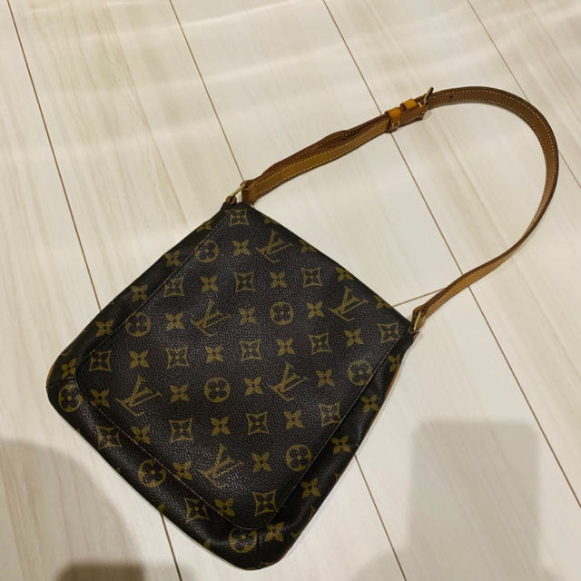 zara バッグ 激安ブランド 、 LOUIS VUITTON - 美品ルイヴィトン♡ショルダーの通販 by ♥｜ルイヴィトンならラクマ