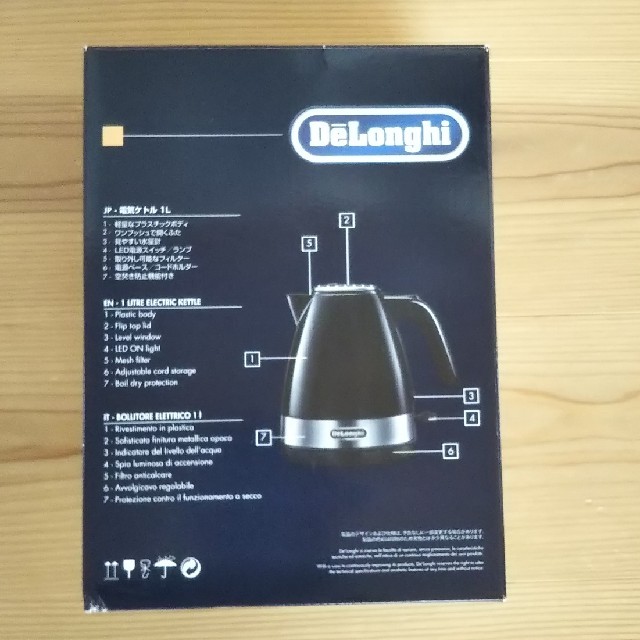 DeLonghi(デロンギ)のDe'Longhi  ケトル  新品未使用  未開封 スマホ/家電/カメラの生活家電(電気ケトル)の商品写真